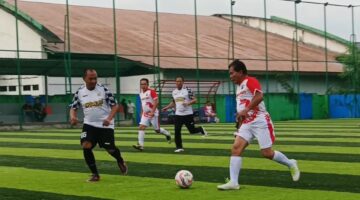 Tim Pemprov Kaltara vs Tim Pemprov Sulsel Bermain Imbang, Pertandingan Mini Soccer Persahabatan Jadi Ajang Silaturahmi Pejabat Pemerintah Dua Provinsi